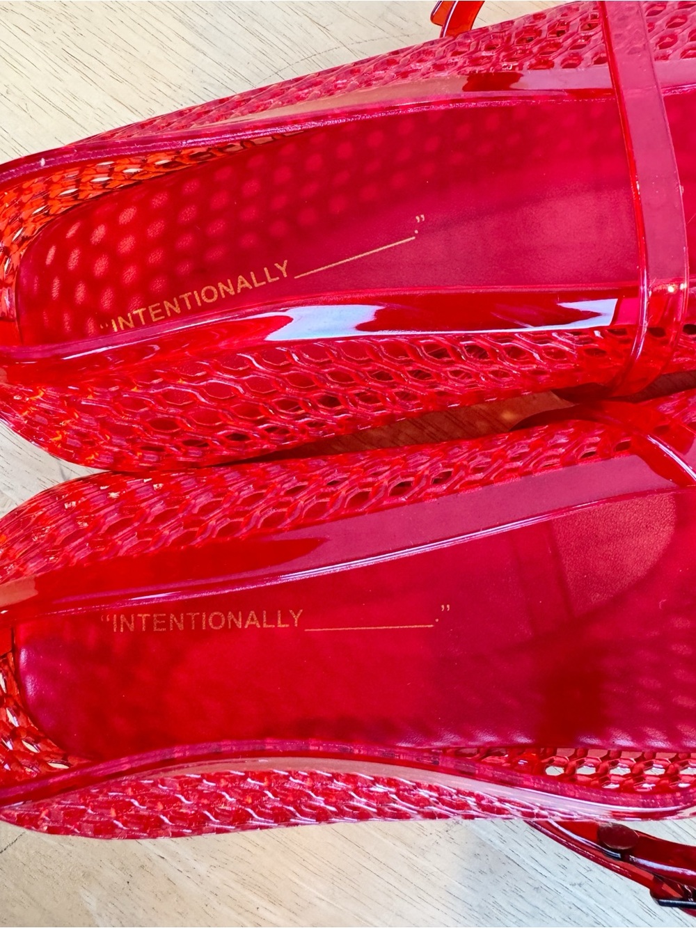 Intentionally Blank, Red Maryjane Jelly Shoes, 9 NWOT - Picture 10 of 12
